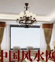 拉萨卧室镜面吊顶影响夫妻财运？